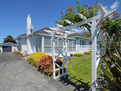 10 Hudson Avenue, Ebdentown