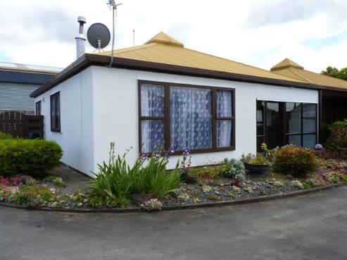 2/416 Hapia Street, Camberley