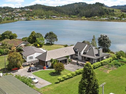 18 Marquet Place, Tairua