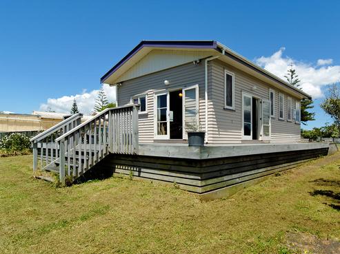 10 Lookout Drive, Laingholm