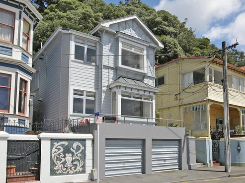 188 Oriental Parade, Oriental Bay