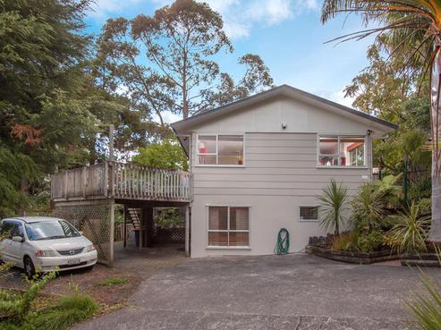7 The Grove, Titirangi