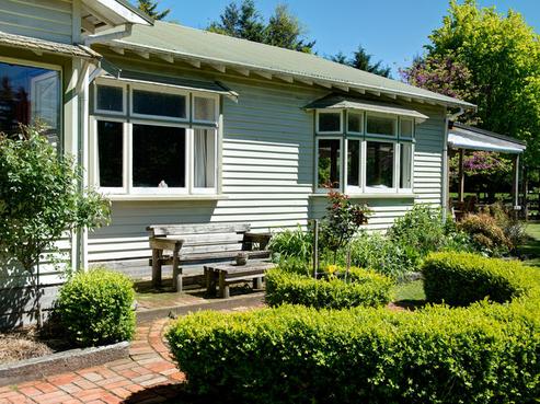 253 Sladdens Farm Road, Oxford