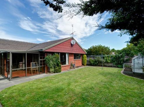 5 Iona Place, Sockburn