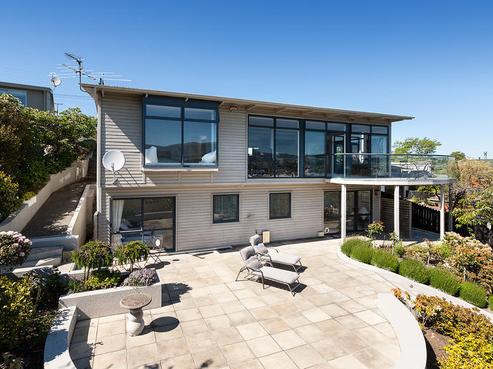 111 Larnach Road, Vauxhall
