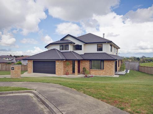 10 Lough Derg Place, Pinehill
