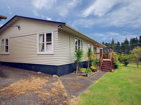 389 Duck Creek Road, Stillwater