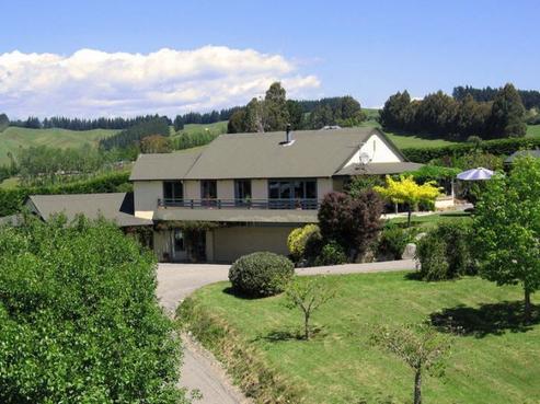 56 Greenacres Road, Redwood Valley