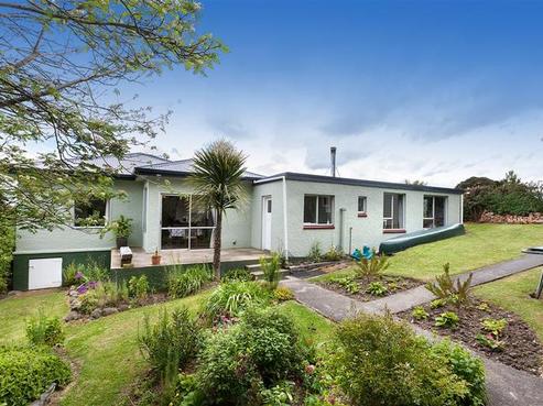 18 Mclelland Street, Macandrew Bay