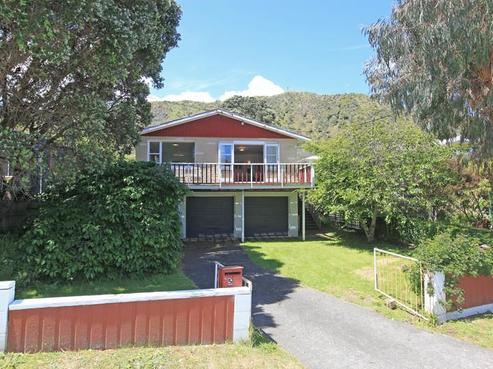 56 Wellington Road, Paekakariki