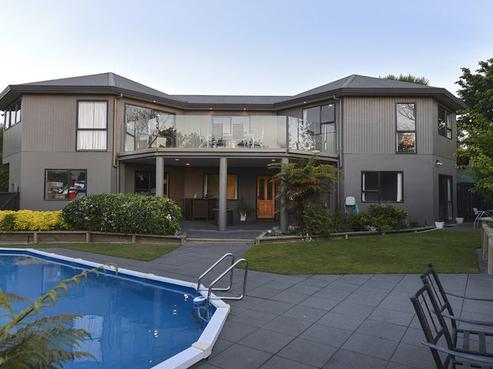 7 Warwick Drive, Lynmore