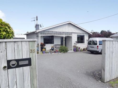 35 Grey Street, Waitara