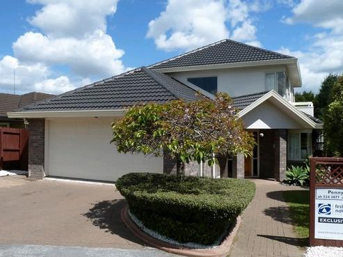 2/46 Headcorn Place, Botany Downs