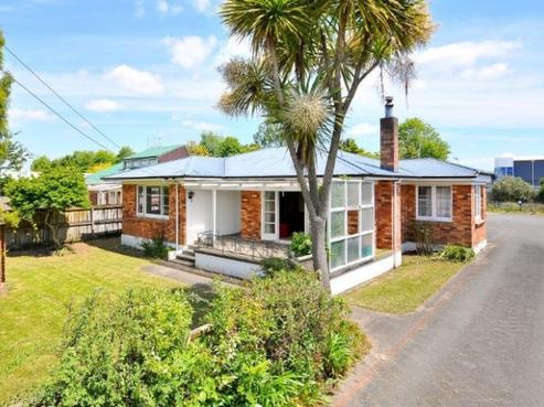 99 Silverdale Road, Silverdale