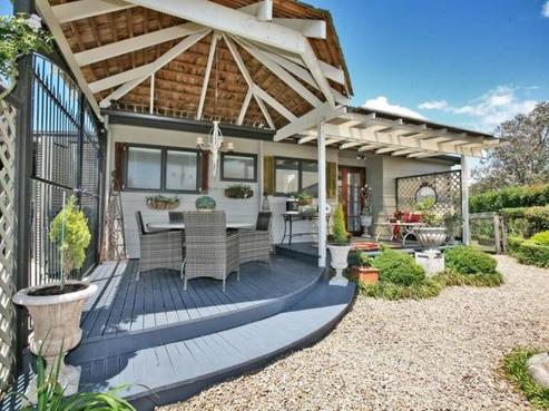 14 East Road, Haumoana
