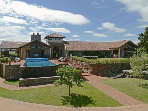 22 Helland Drive, Bombay