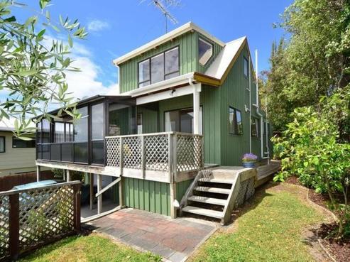 25A Holiday Road, Stanmore Bay