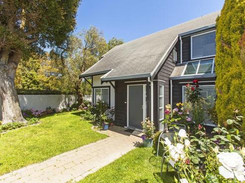 2 Ngaio Crescent, Woburn