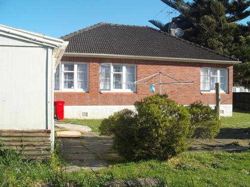 9 Reynolds Street, Taita