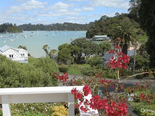 8 Florance Avenue, Russell