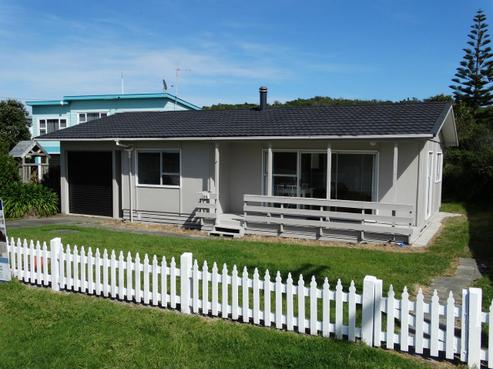 44 Blue Pacific Parade, Riversdale Beach