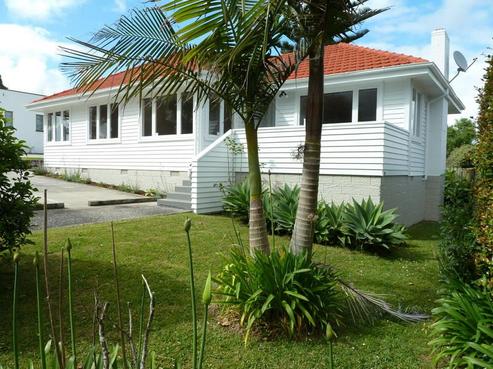 4 Bleakhouse Road, Howick