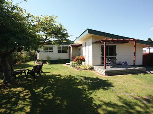 2 Farnworth Avenue, Holdens Bay