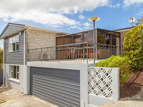 17 Reese Jones Grove, Maungaraki