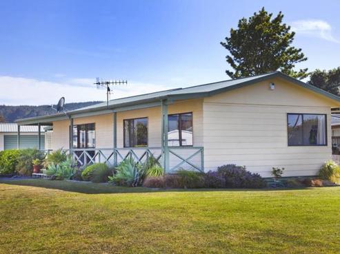 214 Aickin Road, Whangamata