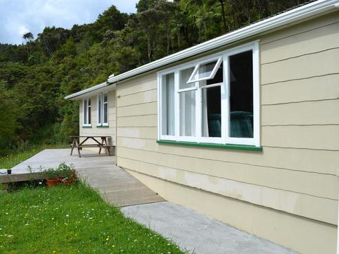 114 Otaika Valley Road, Otaika