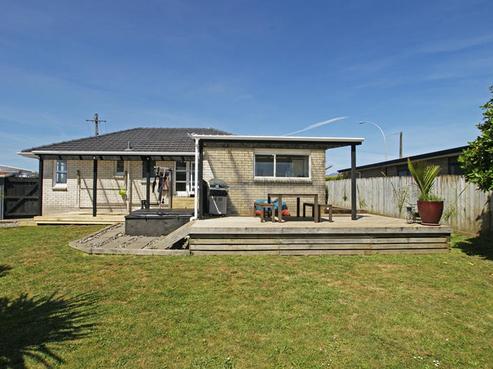 72 Brymer Road, Grandview Heights