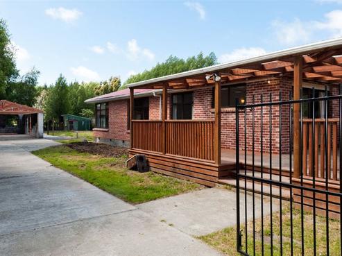 114 Main North Road, Woodend