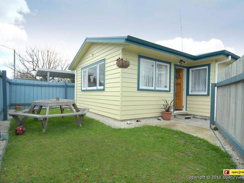 502 Park Road South, Akina