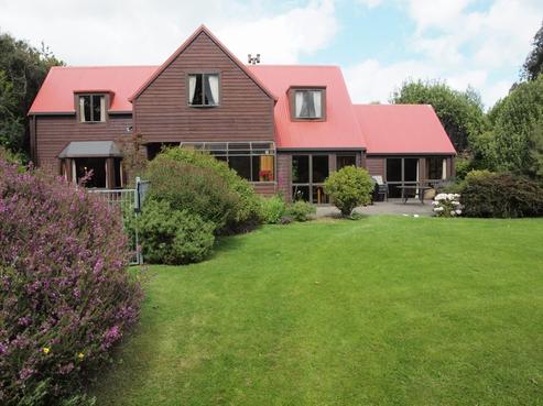 286 Roslyn Road, Roslyn Bush