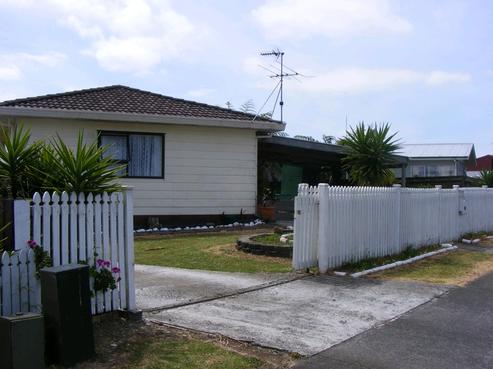 16 Dunstan Place, Otara