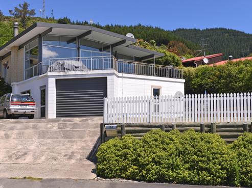 63 Marlborough Crescent, Richmond