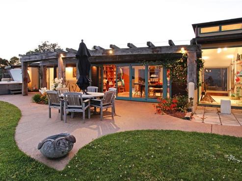 72 Grange Road, Hahei