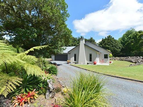 206 Cemetery Road, Maunu