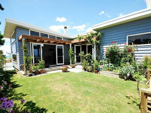 53 The Esplanade, Westshore