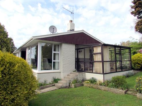 23 Charters Street, Glenross