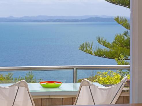 84 Pacific Parade, Army Bay