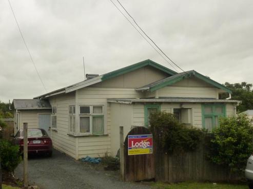 2 Huia Avenue, Forest Lake