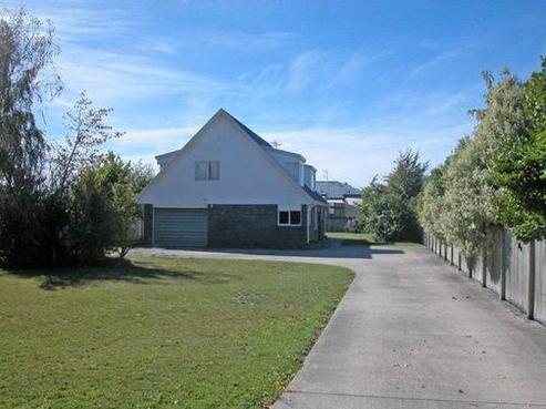 8 Marlow Grove, Wharewaka