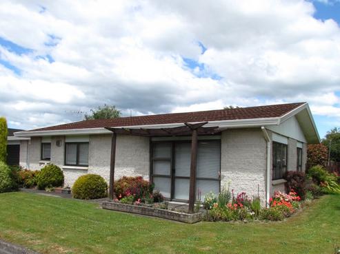 97F High Street, Solway