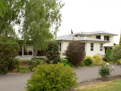 310 Frimley Road, Frimley
