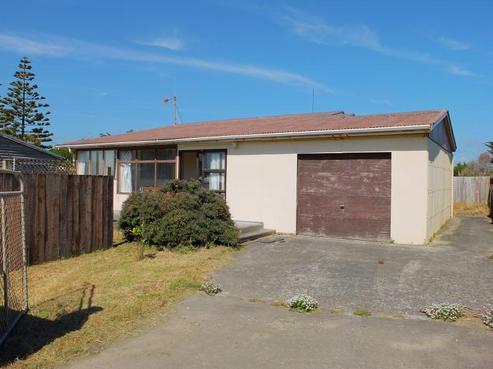 15 Raukawa Street, Himatangi Beach