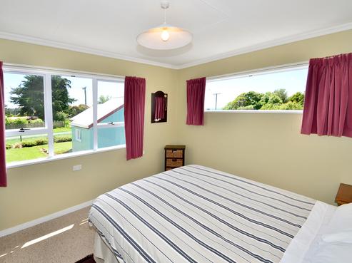 17 Oakham Street, Hampden