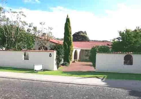 8 Dolphin Drive, Whiritoa
