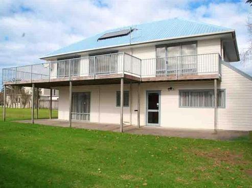 320 Williamson Road, Whangamata