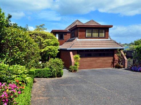22A Otakau Road, Milford